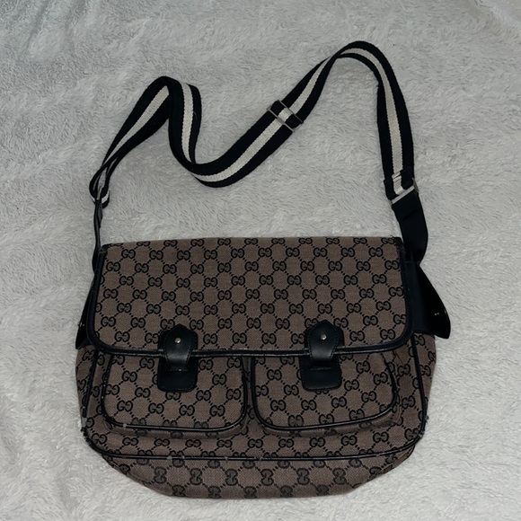 Gucci Tan and Black Monogram Shoulder Bag - Picture 1 of 12